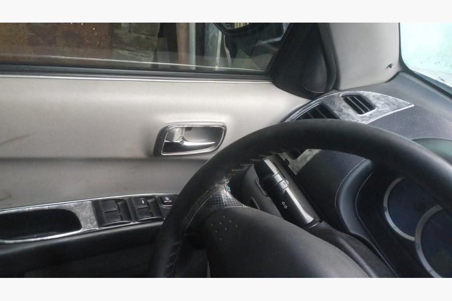 Mitsubishi L200 2006-2015 Kit rivestimenti cruscotto (11 pezzi) Titanio Foto 5
