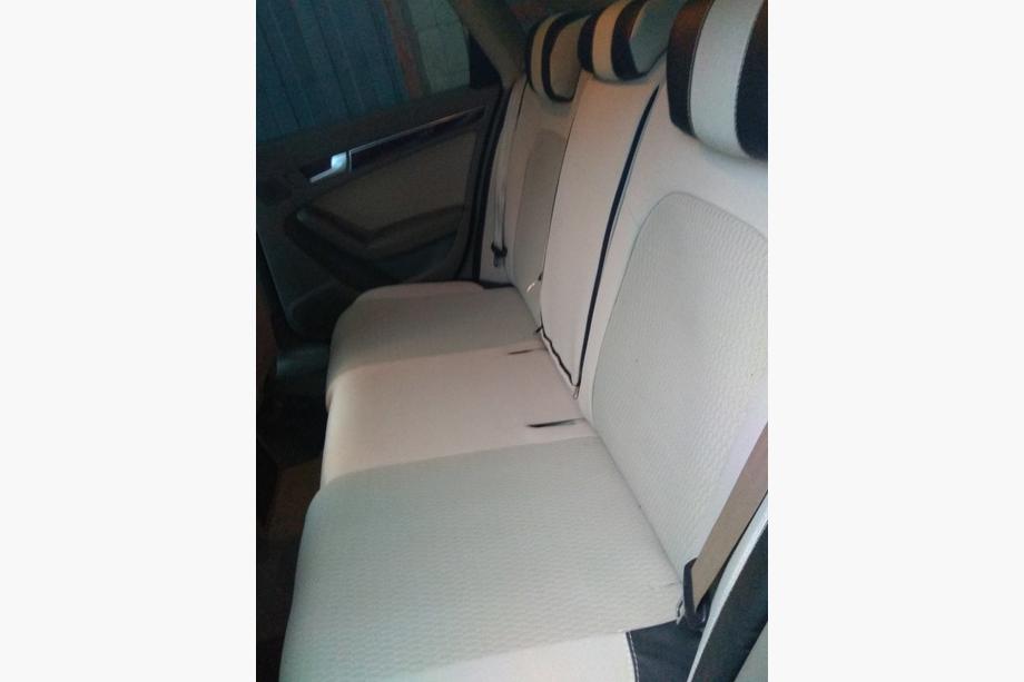 Audi A4 B8 2007-2015 Coprisedi Auto (Ecopelle↗Tessuto, Premium) Foto 9
