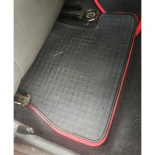 Tappetini in gomma (4 pz, Polytep) Ford Focus III 2011-2017 foto 4