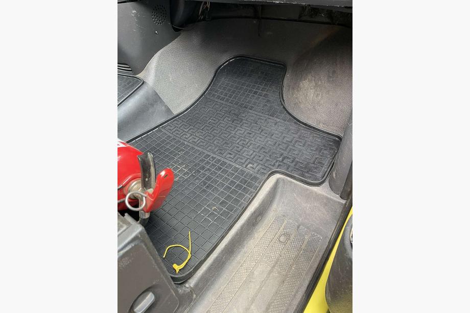 Mercedes Viano 2004-2014 Tappetini in gomma (3 pz, Polytep) Foto 2