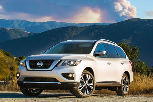 Recensione 7-locale rinnovato crossover Nissan Pathfinder