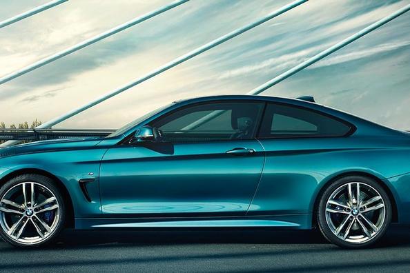 Panoramica a due porte aggiornato coupé BMW Serie 4 Foto 2