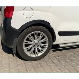 Allargatori passaruota (4 pz, neri) foto 4