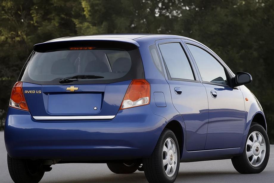 Chevrolet Aveo T200 2002-2008 Modanatura bagagliaio acciaio inox Image