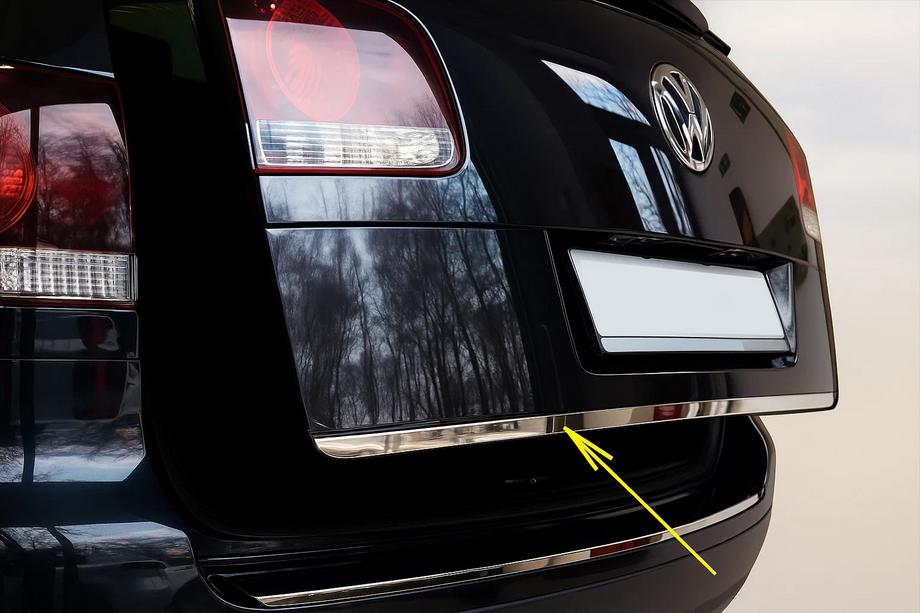Volkswagen Touareg 2002–2010 Modanatura Cromata Cofano Bagagliaio Carmos - (ABS) Image