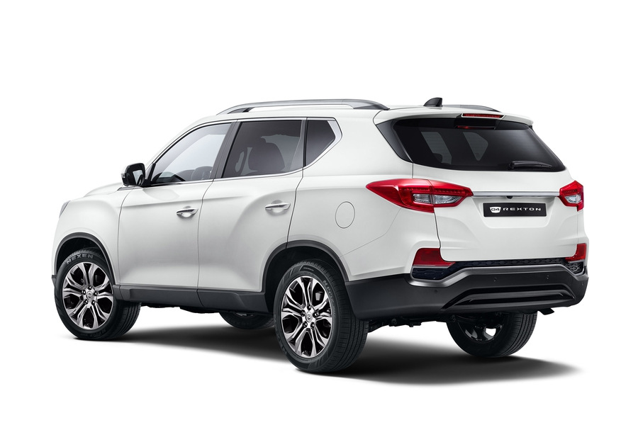 Sfoglia crossover SsangYong Rexton terza generazione
