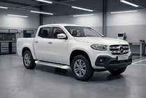 Mercedes X class 2017-2020 Pedane Laterali Allmond White (2 pz, Alluminio) foto 1