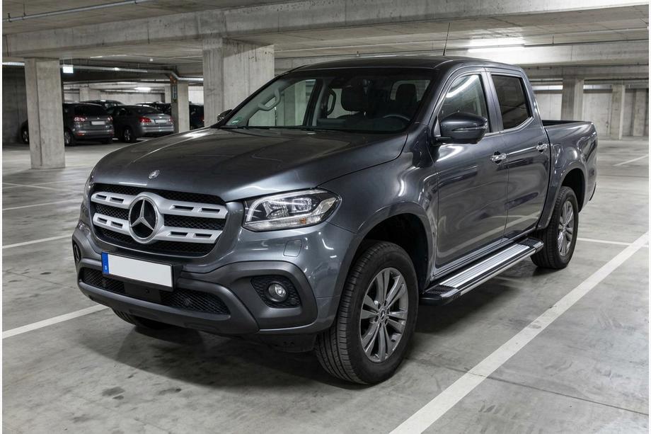 Mercedes X class 2017-2020 Pedane Laterali Rainbow (2 pz, Alluminio) Image