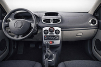 Renault Clio III 2005-2012 Coperture cruscotto 2008-2012 foto 1