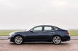 Berlina di classe business Infiniti Q70 foto 4