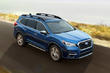 Panoramica di punta di un suv Subaru Ascent foto 2