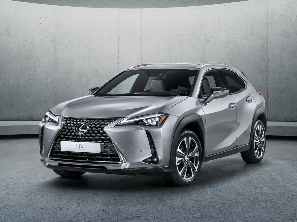 Recensione del nuovo crossover compatto Lexus UX 200