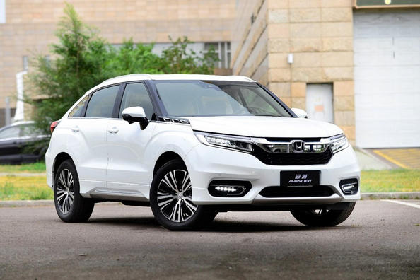 Sfoglia crossover Honda Avancier 2017 anno modello