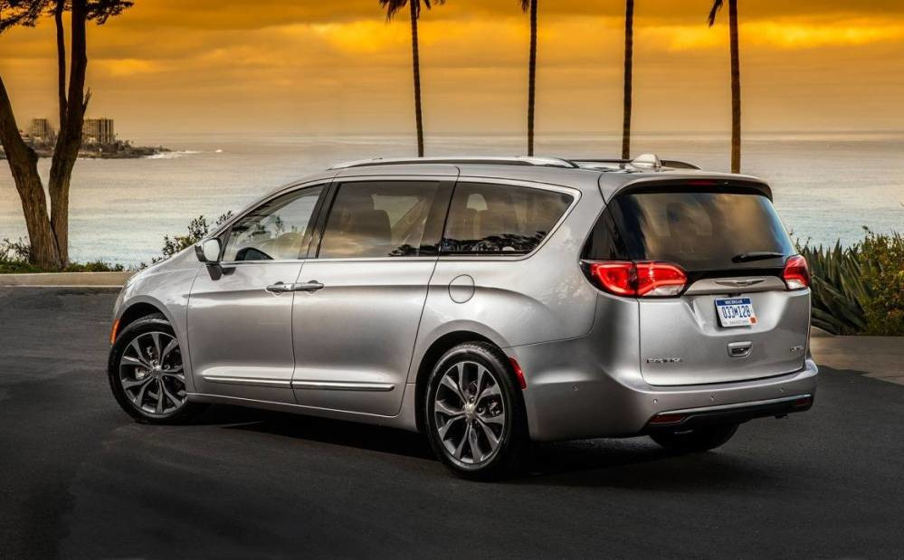 Sfoglia minivan Chrysler Pacifica