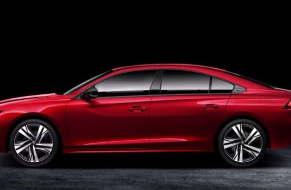 La nuova Peugeot 508: il cambio di leader in francese di famiglia Foto 7