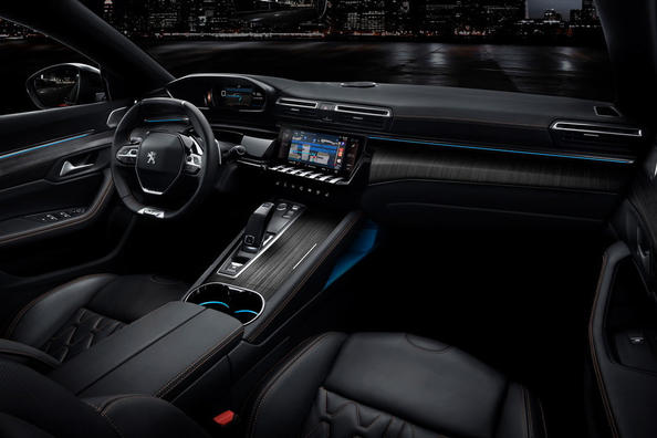 La nuova Peugeot 508: il cambio di leader in francese di famiglia Foto 8