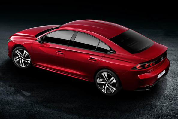 La nuova Peugeot 508: il cambio di leader in francese di famiglia Foto 5