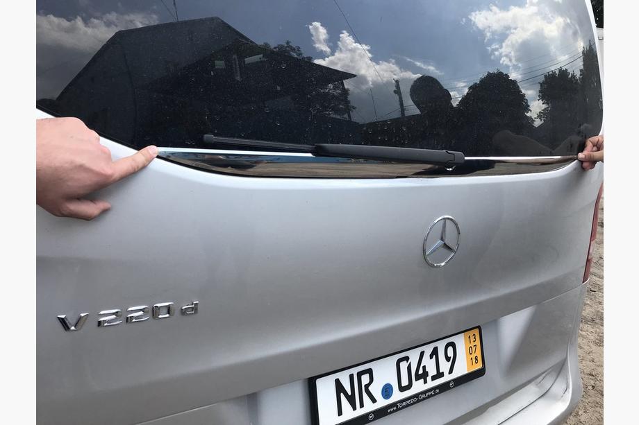 Mercedes Vito/V-class W447 2014- Cornice vetro posteriore (vetro piccolo) acciaio inox Carmos - Acciaio Inox Turco Foto 6