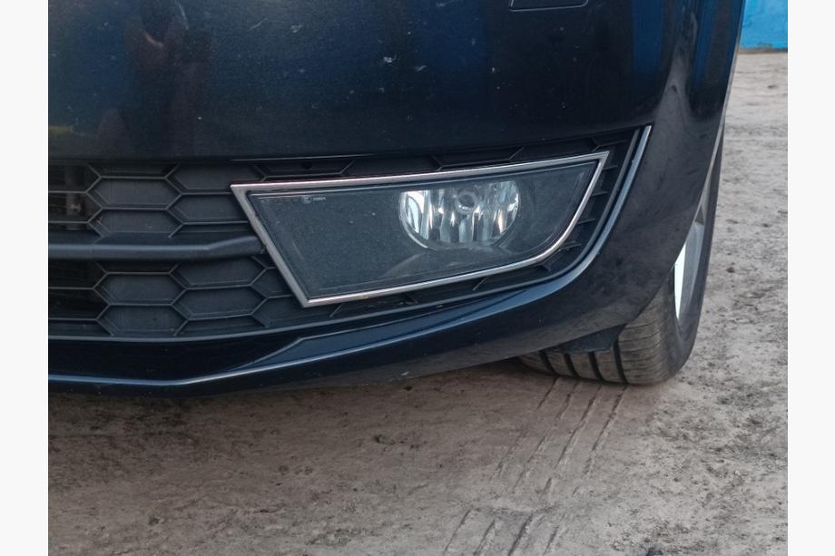 Skoda Octavia III A7 2013-2019 Coperture fari fendinebbia (2 pz) OmsaLine - Acciaio Inox Italiano Foto 4