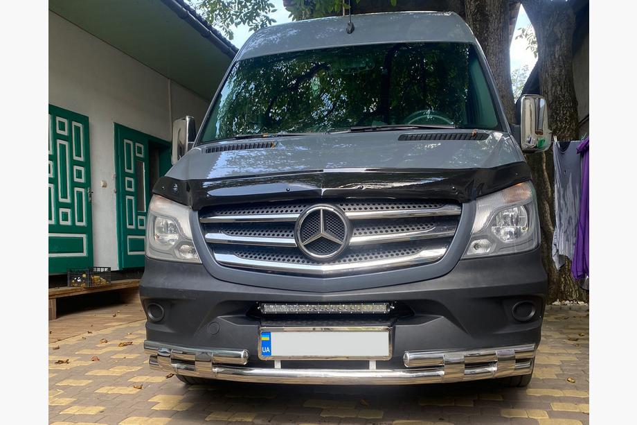 Mercedes Sprinter W906 2006–2018 Barra anteriore inferiore Shark (acciaio inox) 2013↗ Foto 1