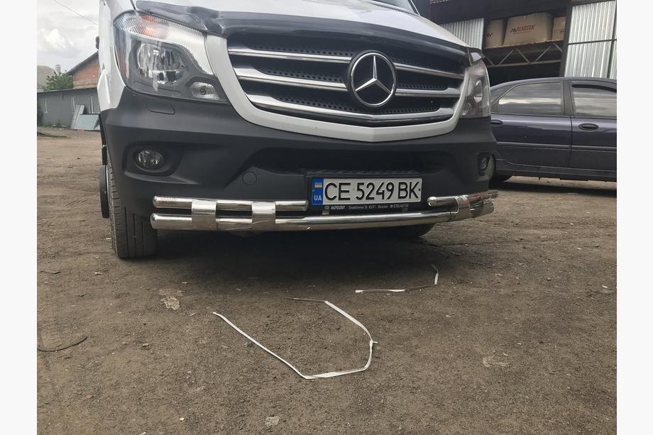 Mercedes Sprinter W906 2006–2018 Barra anteriore inferiore Shark (acciaio inox) 2013↗ Foto 5