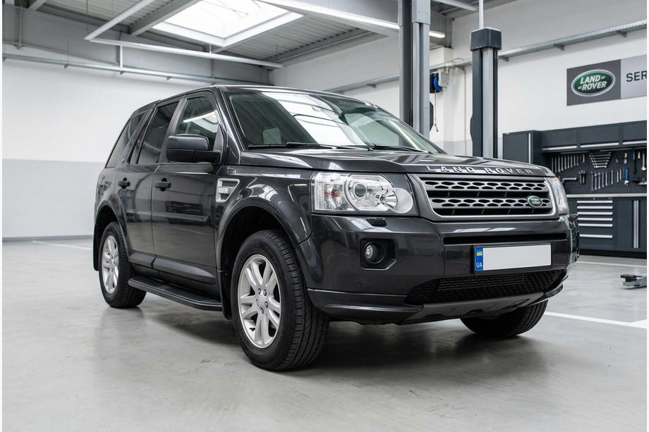 Land Rover Freelander II 2006–2014 Pedane Laterali Tayga Black (2 pz, Alluminio) Foto 1