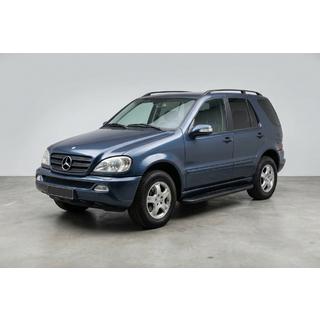 Pedane Laterali Tayga Black (2 pz, Alluminio) Mercedes ML W163 1997-2005 foto 1