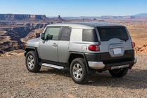 Toyota FJ Cruiser 2006-2022 Pedane Laterali Allmond Grey (2 pz, Alluminio) foto 1