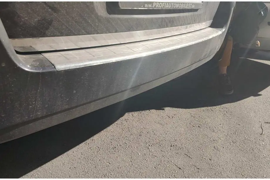 Opel Zafira B 2005–2011 Modanatura bagagliaio acciaio inox Image
