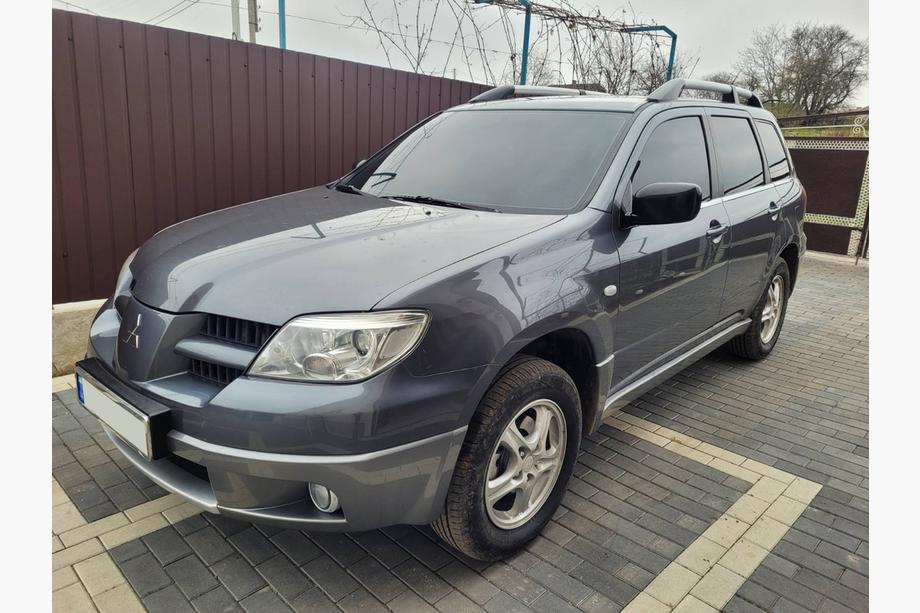 Mitsubishi Outlander 2001-2006 Modanature inferiori finestrini acciaio inox (6 pz) Foto 3