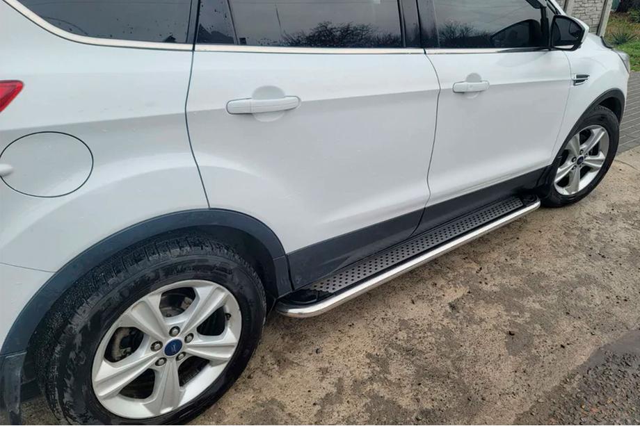 Ford Kuga/Escape 2013-2019 Pedane Laterali Maydos V2 (2 pz, Alluminio + Acciaio Inox) Image