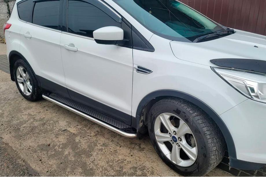 Ford Kuga/Escape 2013-2019 Pedane Laterali Maydos V2 (2 pz, Alluminio + Acciaio Inox) Foto 3