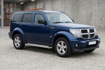 Dodge Nitro 2006-2011 Pedane Laterali Maydos V2 (2 pz, Alluminio e Acciaio Inox) foto 1