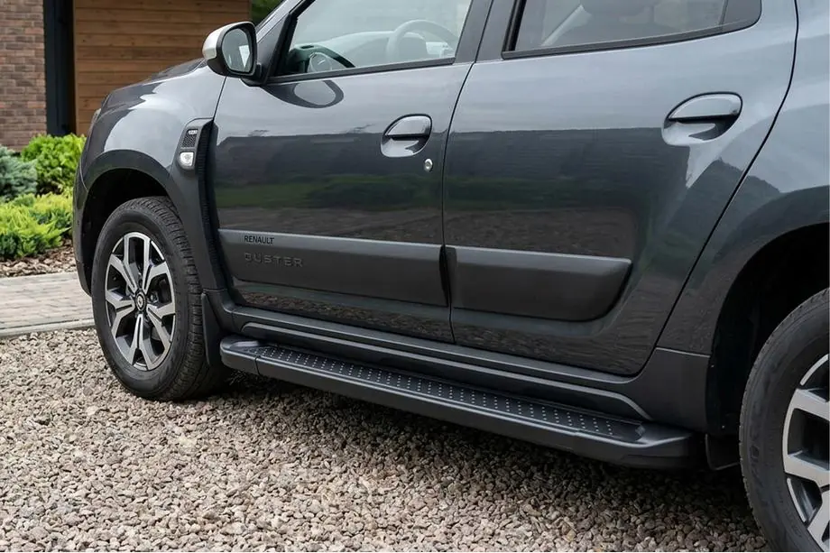Renault Duster 2018-2024 Pedane Laterali Allmond Black (2 pz, Alluminio) Image