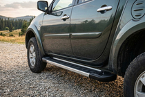 Fiat Fullback 2016- Pedane Laterali RedLine V1 (2 pz, Alluminio) foto 1