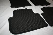 Volkswagen Tiguan 2016-2023 Tappetini in gomma (4 pz, Originale) foto 3