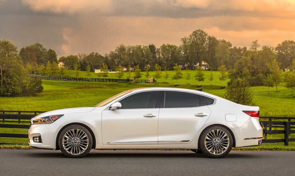 Berlina Kia Cadenza: solidità, comfort e qualità premium