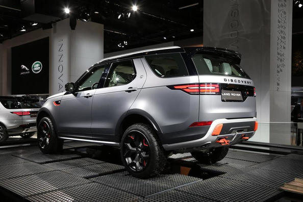 Sfoglia suv Land Rover Discovery versione SVX Foto 5