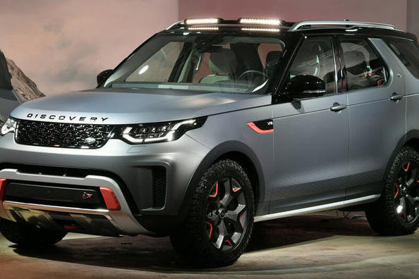 Sfoglia suv Land Rover Discovery versione SVX Foto 3