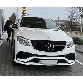 Kit estetico per AMG GLE63 foto 3