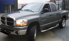 Dodge RAM (DT) 2018– Tubi laterali angolari (2 pz, acciaio inox) foto 1