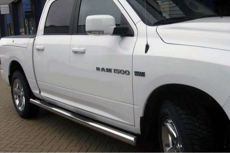 Dodge RAM (DT) 2018– Tubi Laterali Standard (2 pz., Acciaio Inox) Image