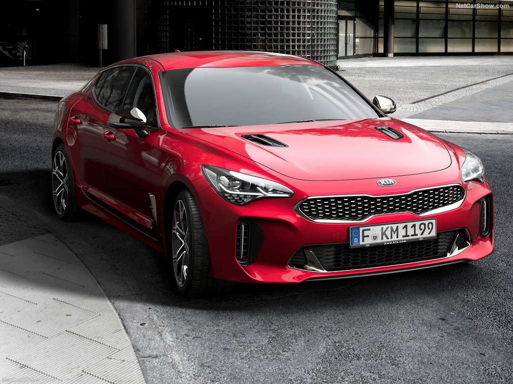 Kia Stinger: un liftback con abitudini sportive