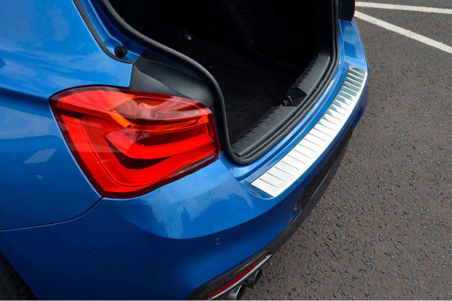 BMW 1 Series F20/F21 2011-2019 Protezione paraurti posteriore OmsaLine (per F20, acciaio inox) Foto 1