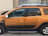 Renault Duster 2018-2024 Modanature inferiori finestrini acciaio inox (4 pz) foto 3