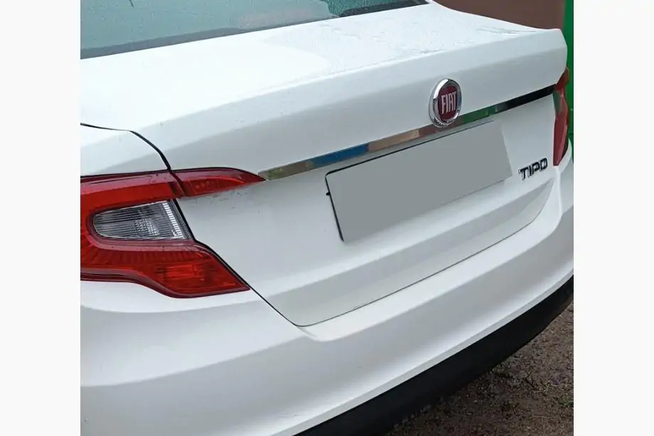 Fiat Tipo 2016- Modanatura cromata sopra la targa (acciaio inox) Image