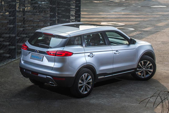 Sfoglia crossover Geely Atlas Foto 7