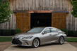 Berlina settima generazione di Lexus ES foto 2
