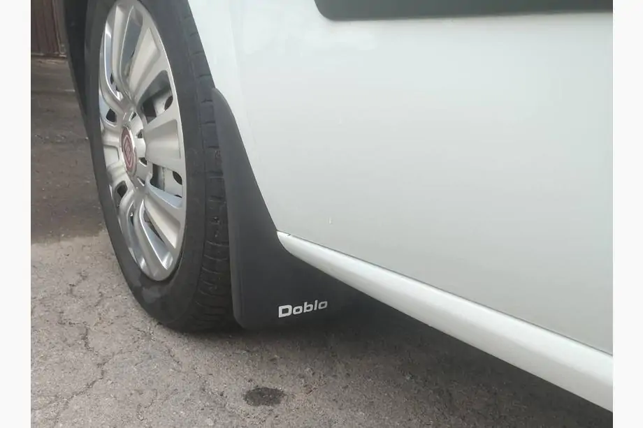Fiat Doblo II 2010-2022 Paraspruzzi Premium (Turchia) Image