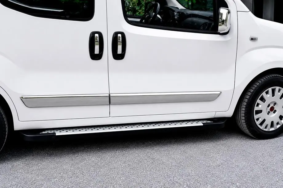 Fiat Doblo II 2010-2022 Pedane Laterali Allmond Grey (2 pz, Alluminio) Image